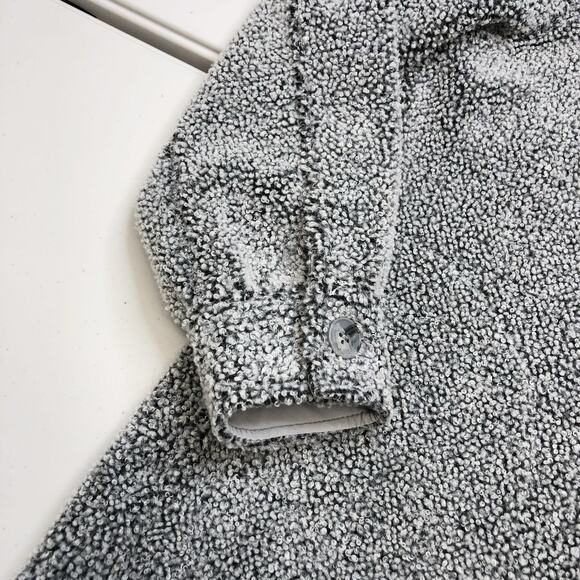 Spanx Luxe Fleece Shirt Jacket Shacket Teddy Cozy Button Down In Gray Size M - Picture 5 of 9